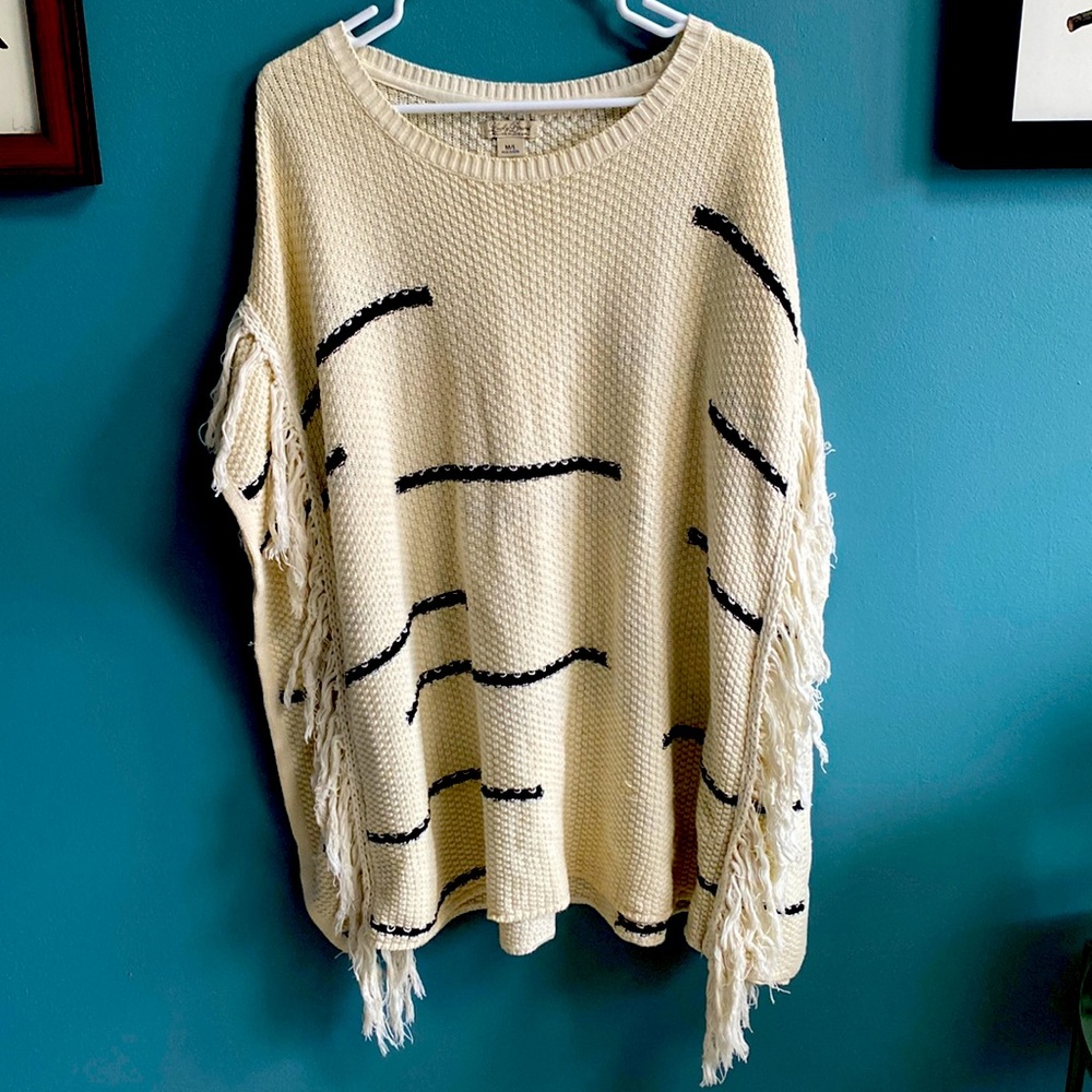 Lucky Poncho Sweater M/L